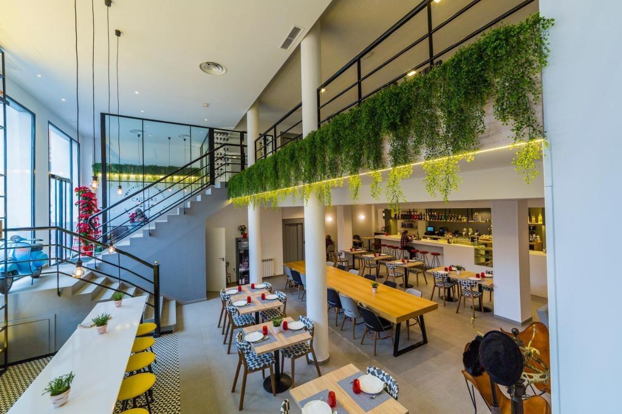 Hospedium Hotel Canitas Maite Gastronomico Casas-Ibanez Extérieur photo