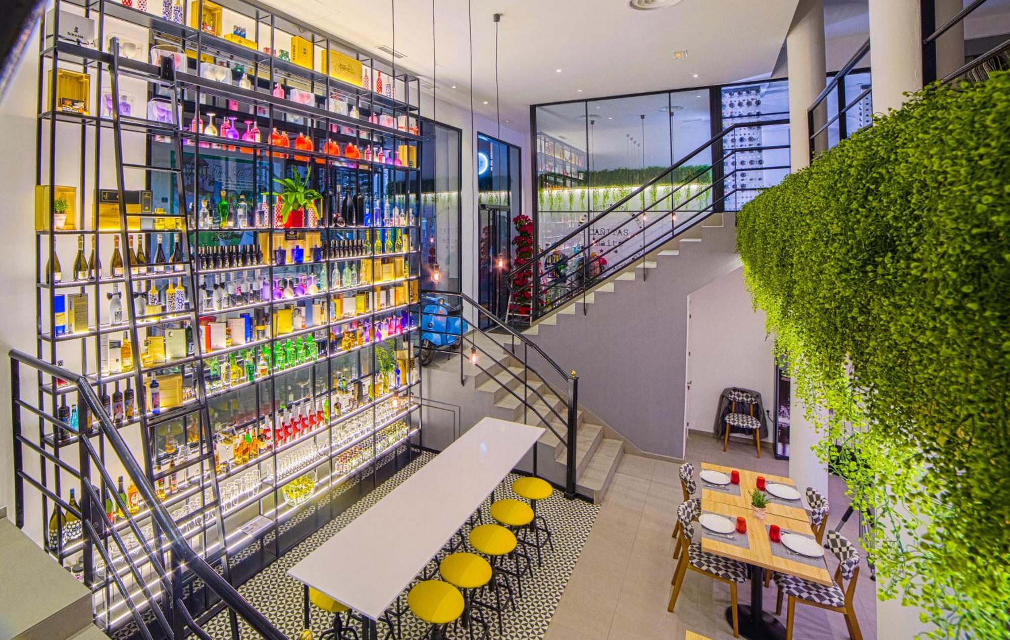 Hospedium Hotel Canitas Maite Gastronomico Casas-Ibanez Extérieur photo